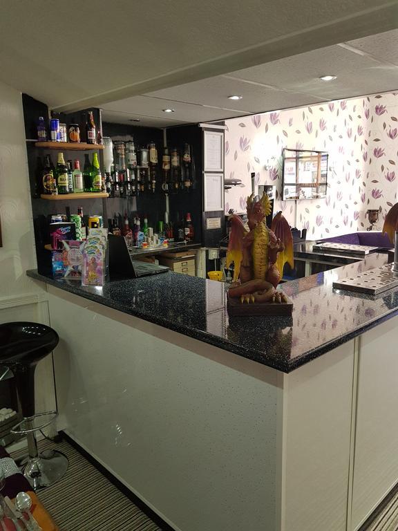 The Trentham 3*